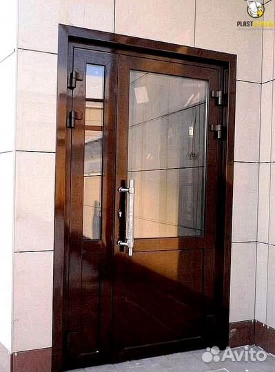 Алюминиевые входные двери со стеклом