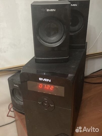 Акустические колонки 5.1 Sven HT-200