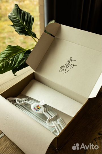 Вешалки плечики для детской одежды