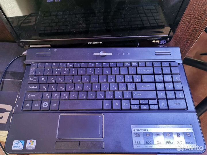 Ноутбук Emachines e525 по запчастям, разбор