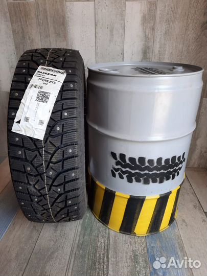 Bridgestone Blizzak Spike-02 195/65 R15 91T