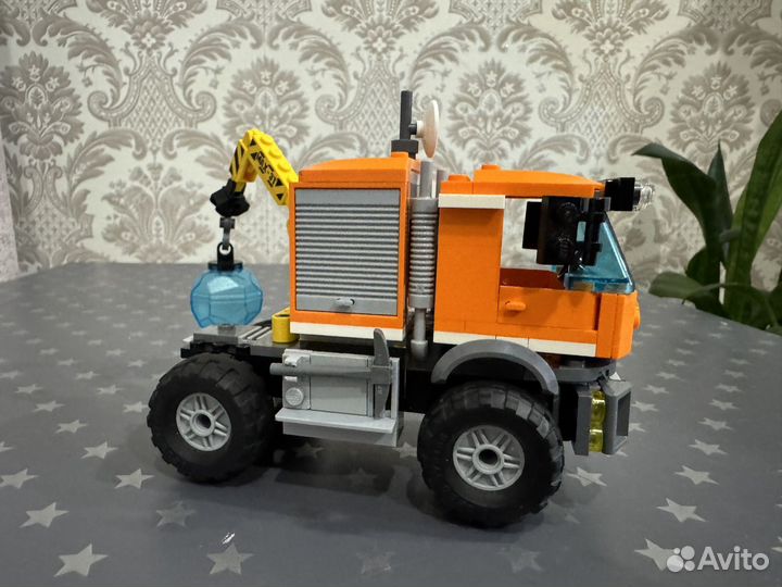 Lego оригинал 60035