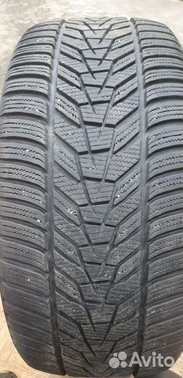 Hankook Winter I'Cept Evo 3 W330 255/35 R21 98W