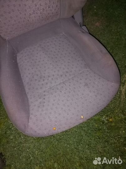 Сиденья киа рио 1 уневерсал ресталинг