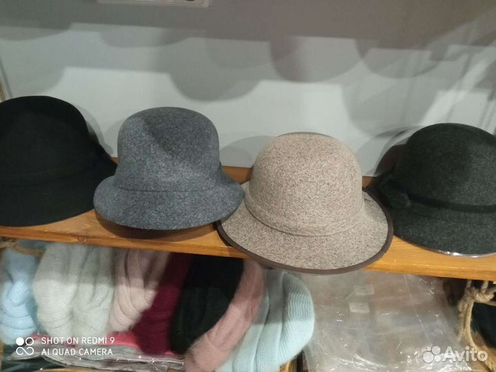 Головные уборы женские