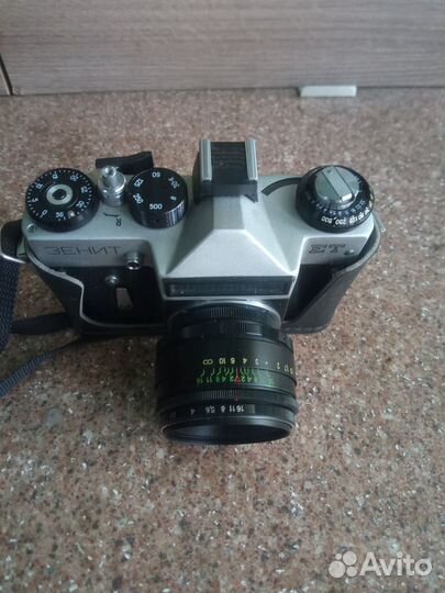 Пленочный фотоаппарат зенит