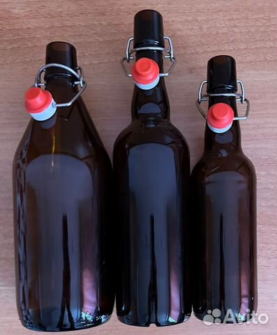 Стеклянные бутылки с бугельной пробкой