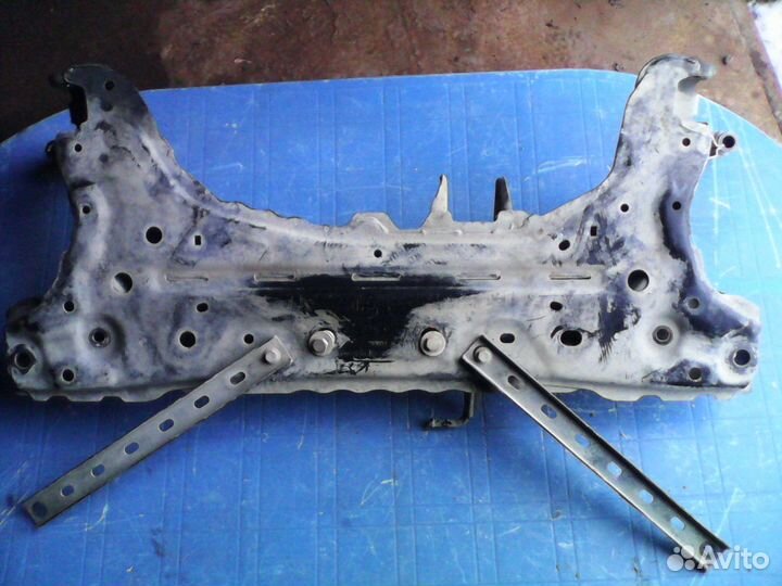 Балка передняя Форд Фиеста 6