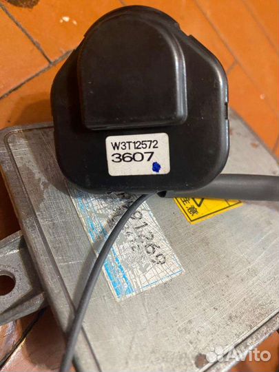 Блок розжига ксенона MR991269