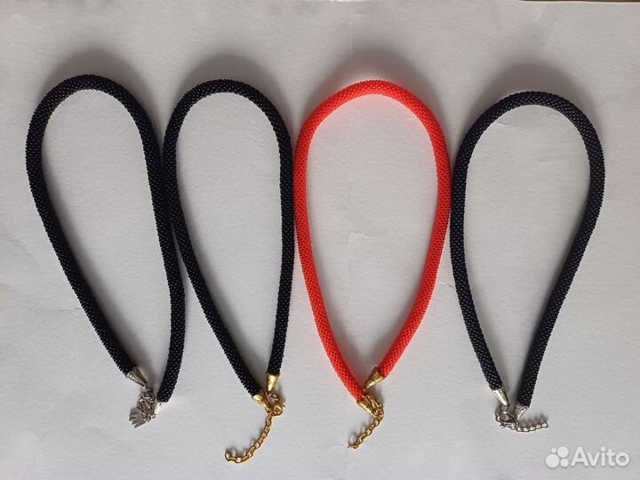 Колье жгут из бисера