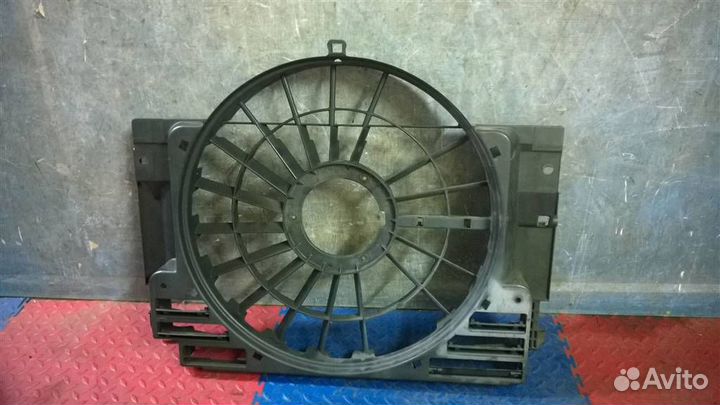 Диффузор вентилятора BMW X5 E53