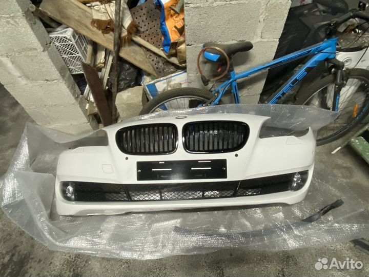 Передний бампер bmw f10