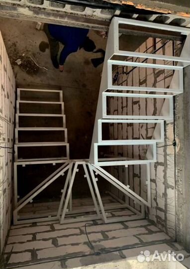 Металлоконструкции для лестниц