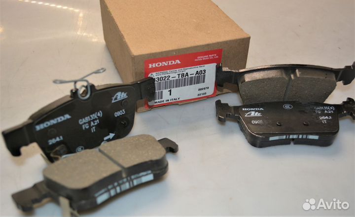 Тормозные колодки задние Honda 43022tbaa03