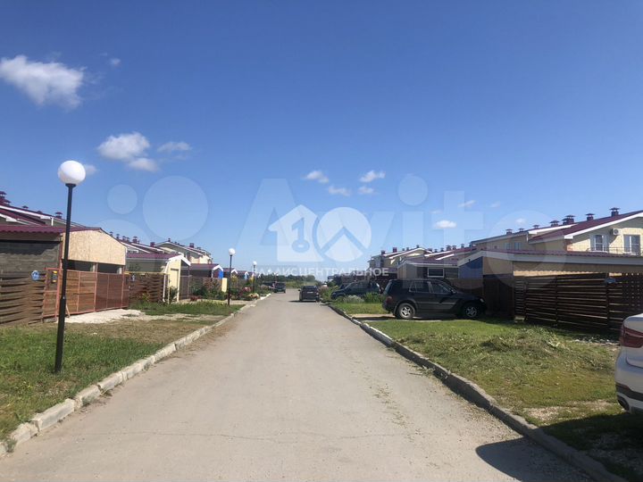 2-к. квартира, 63,5 м², 1/2 эт.