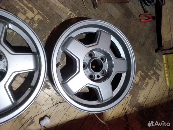 Диски 2шт.для Вольво 740, 940