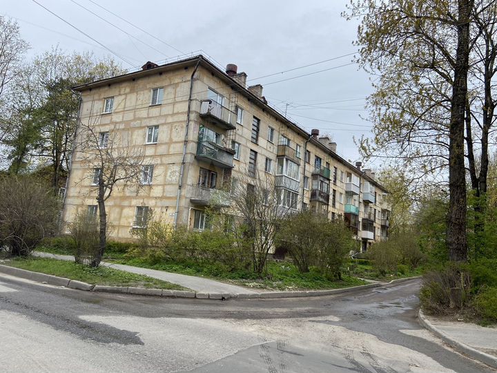 2-к. квартира, 41,8 м², 2/4 эт.