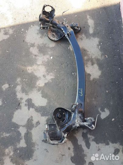 Балка задняя Toyota Alphard