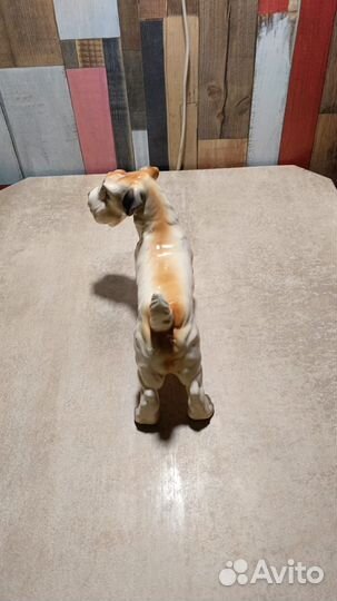 Фарфоровые статуэтки две собаки