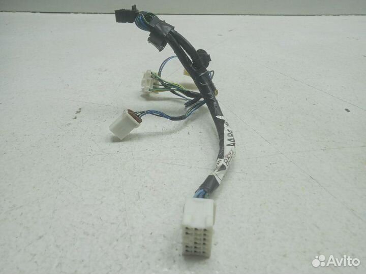 Проводка салона Mitsubishi Pajero 4 2006-2018