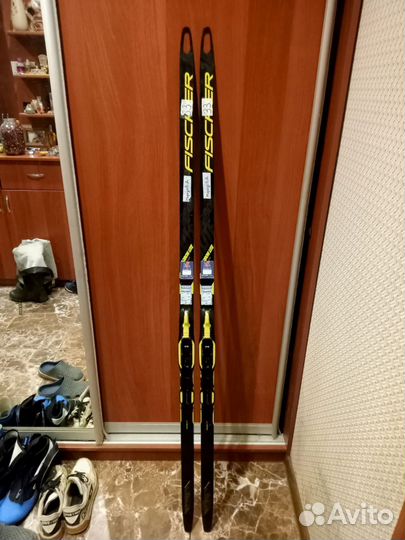 Беговые лыжи