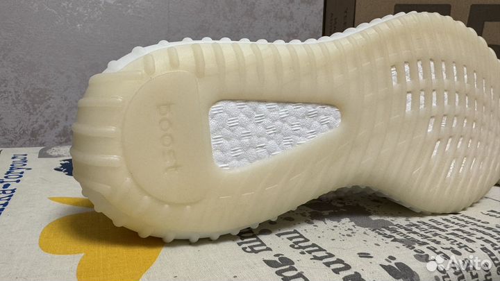 Кроссовки adidas yeezy boost 350 v2 cream white