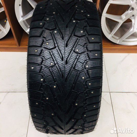 Pirelli Ice Zero 295/35 R21