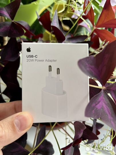 Оригинальное сетевое зарядное устройство Apple 20W