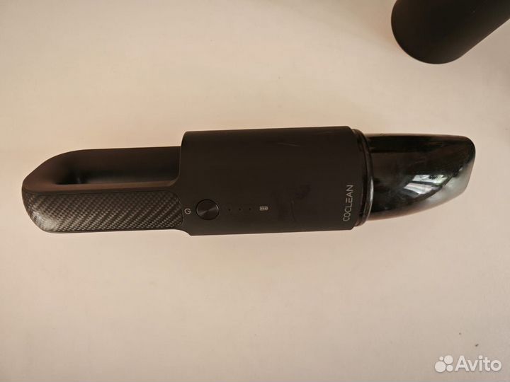 Ручной автомобильный пылесос