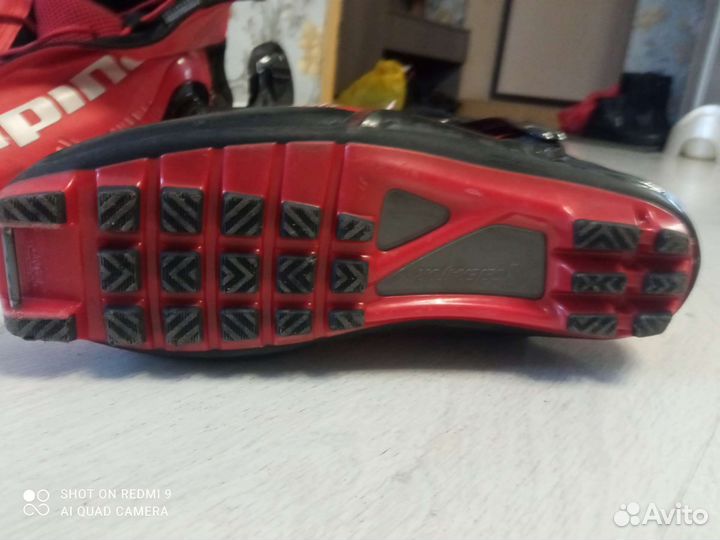 Лыжные ботинки коньковые alpina