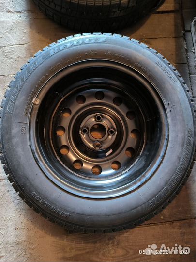 Bridgestone Blizzak Revo GZ 185/65 R15