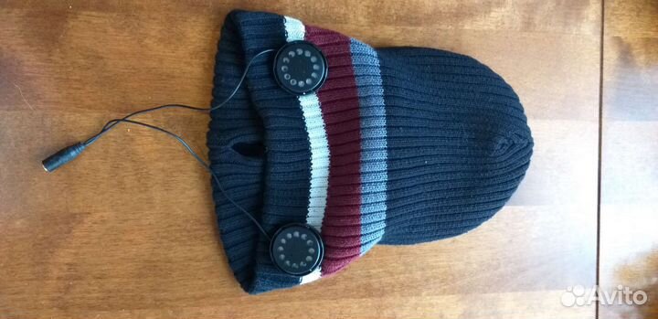 Шапка с наушниками