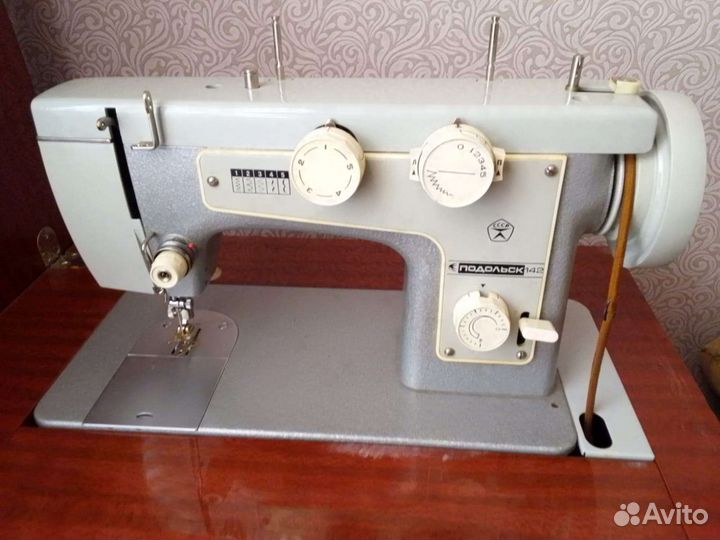 Швейная машина подольск 142