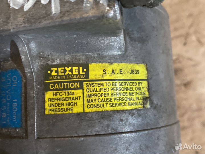 Компрессор кондиционера Volvo 2.4л