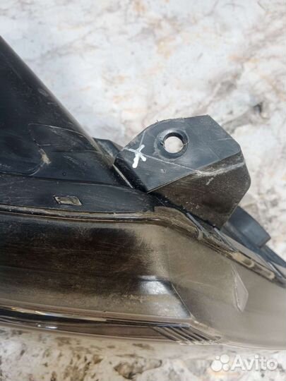 Фара правая Kia Optima 3 Ксенон