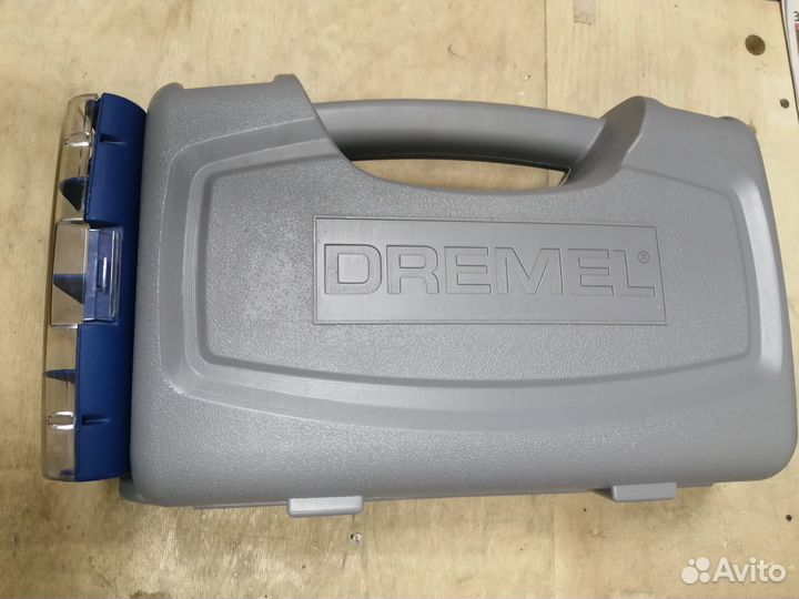 Гравёр Dremel 300