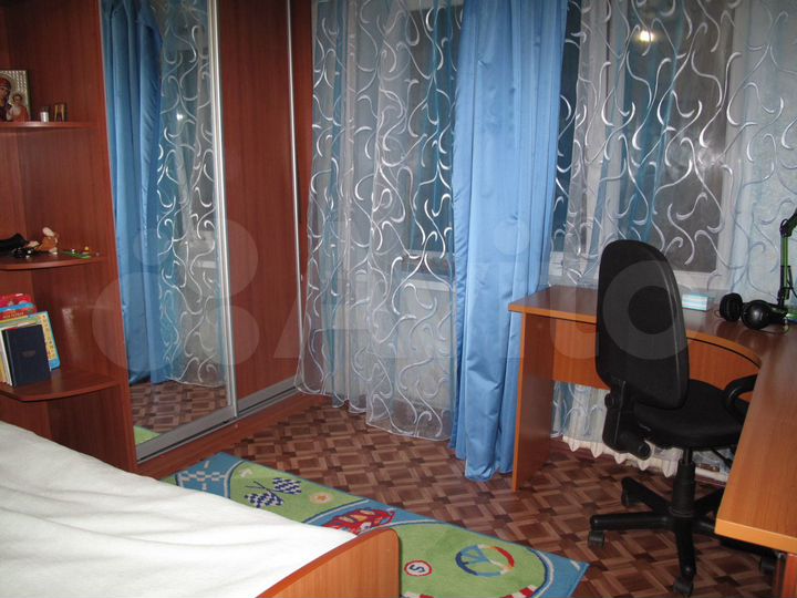 Комната 38 м² в 2-к., 3/5 эт.