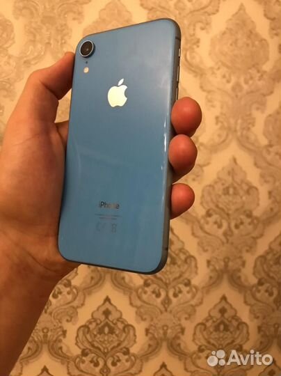 iPhone Xr, 64 ГБ