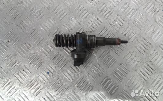 Форсунка дизельная audi A4 B7 (7DN34AL02)