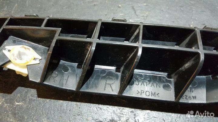 Кронштейн бампера задний правый Subaru Impreza Wrx