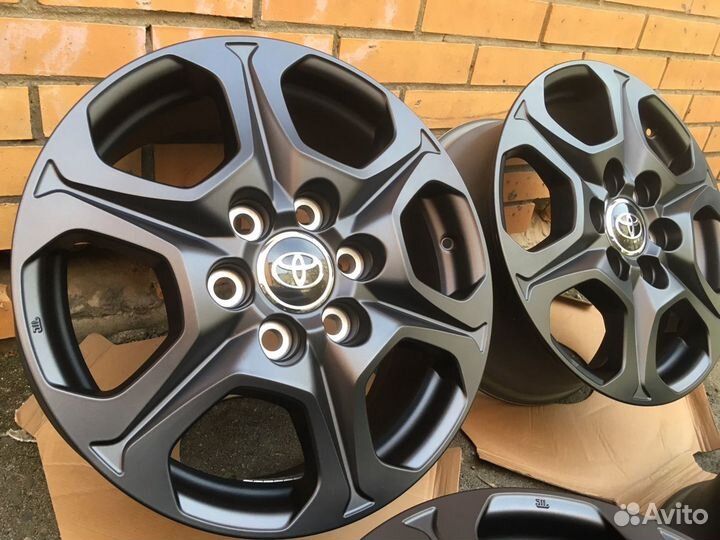 Оригинал ленд крузер 300 япония новые