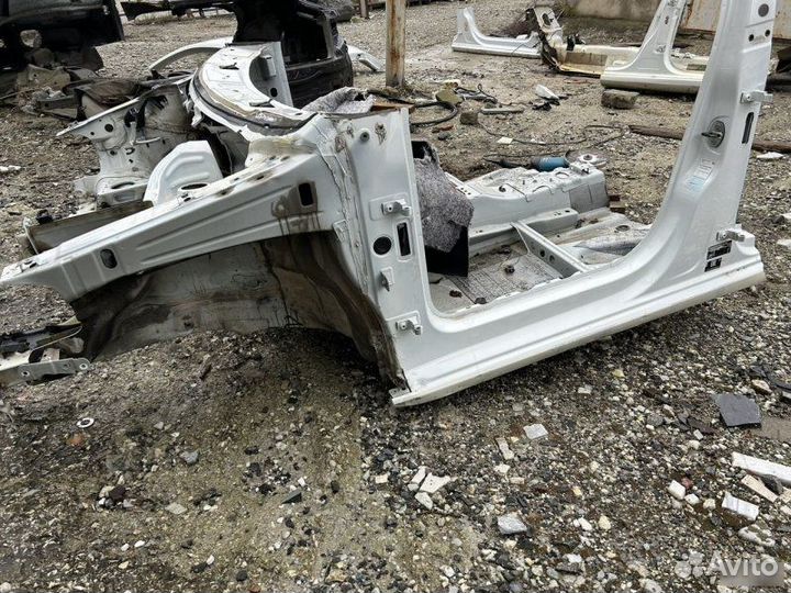 Часть кузова Volkswagen Polo 1.6 2009-2015