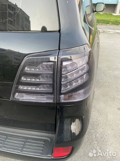 Фонари задние для Toyota Land Cruiser 200