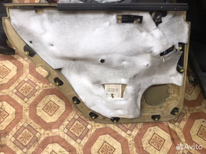 Обшивка двери задней правой Mercedes-Benz GL 164