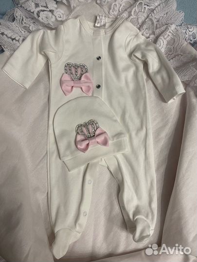 Комлект на выписку для девочек