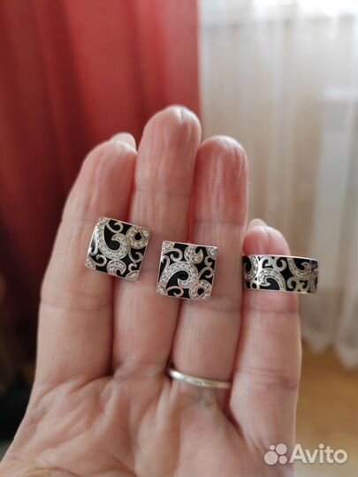 Комплект из серебра