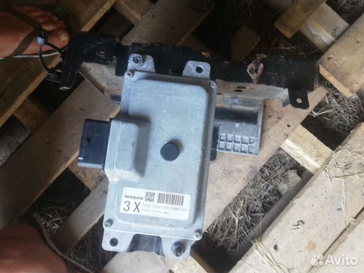 Блок управления двигателем ниссан