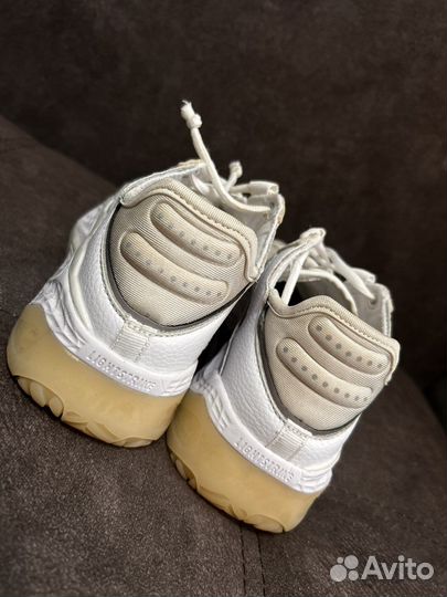 Кроссовки adidas