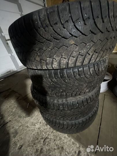 Formula Ice 215/70 R16