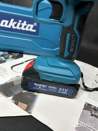 Аккумуляторная цепная пила Makita сучкорез